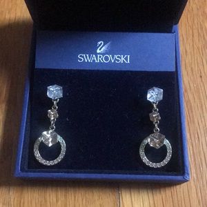 Swarovski dangling crystal cubes earrings